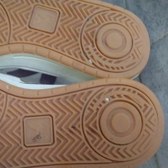VEJA SHOES - Picture 12 of 12
